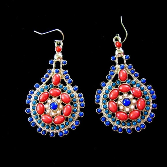 Coral orange & blue beaded dangling earrings - Picture 3 of 5